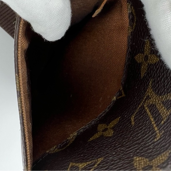 ❌SOLD❌Authentic Louis Vuitton monogram Gange belt bag - Picture 16 of 16